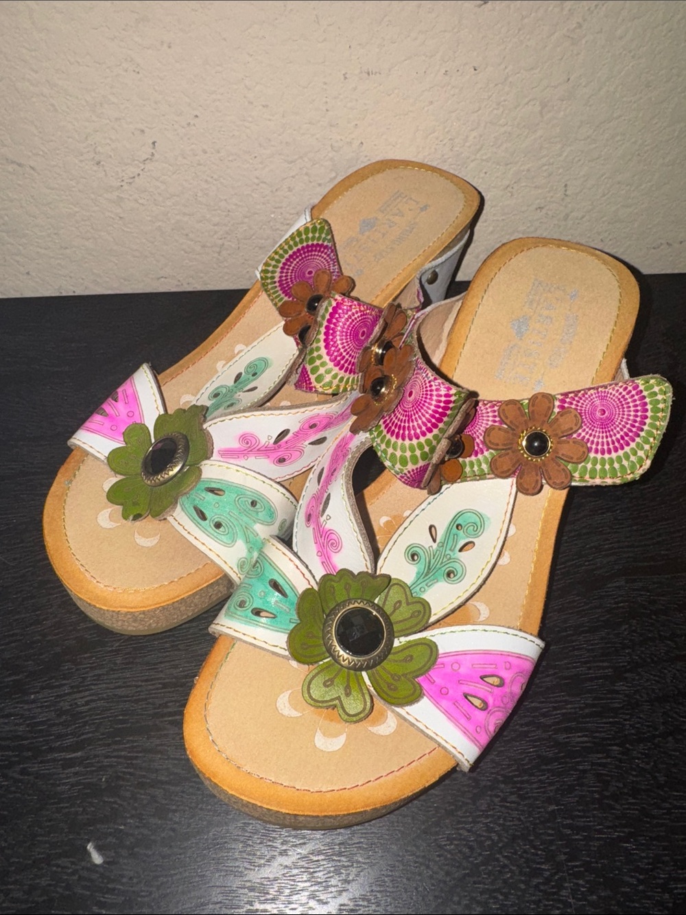 L’Artiste by Spring Step Adelanda Floral Women’s Slides Size 10‎